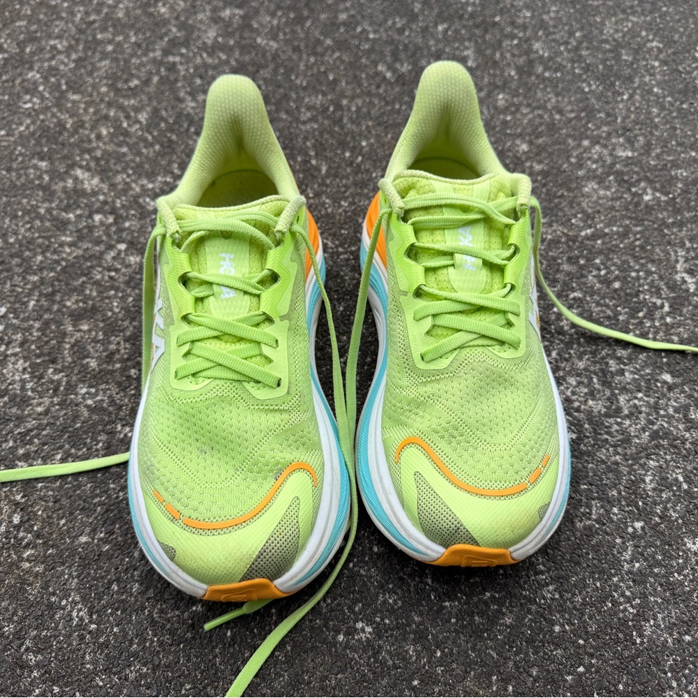 Hoka One One Skyward X Women’s 7.5